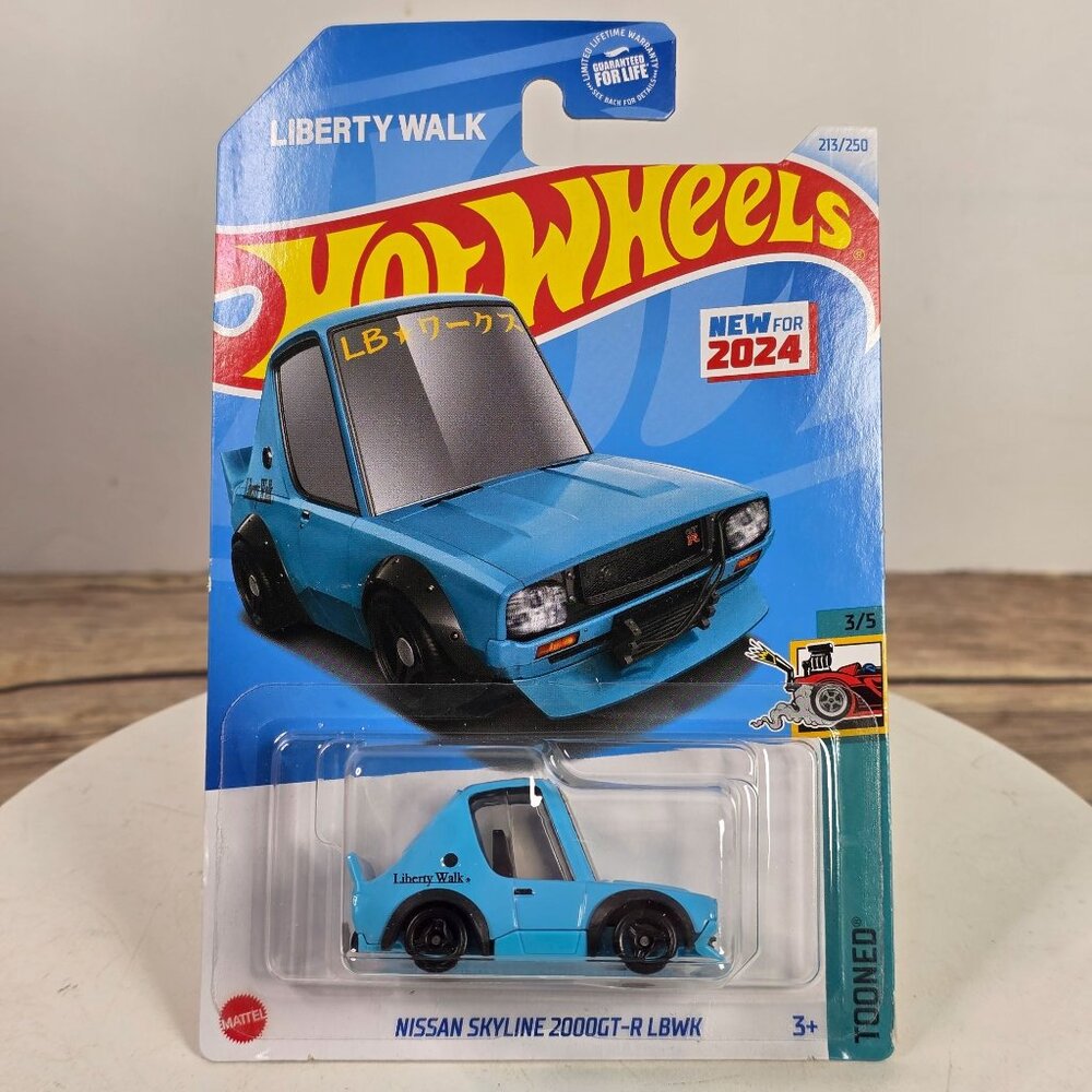 Hot Wheels Liberty Walk Nissan Skyline 2000GT-R LBWK Tooned